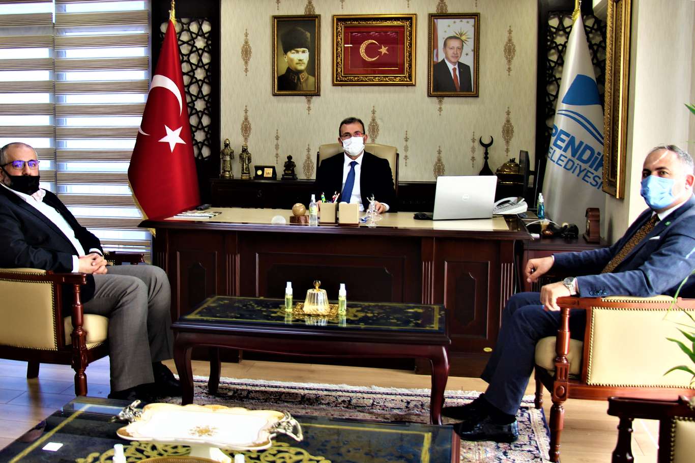 HÜDA PAR İstanbul İl Başkanı Elibüyük'ten Pendik Belediye Başkanı Cin'e ziyaret HÜDA PAR İstanbul İl Başkanı Elibüyük'ten Pendik Belediye Başkanı Cin'e ziyaret
